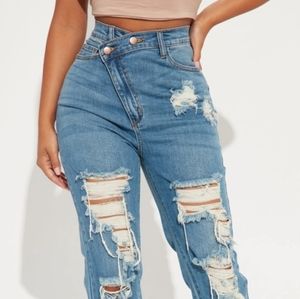 FASHION NOVA JEANS